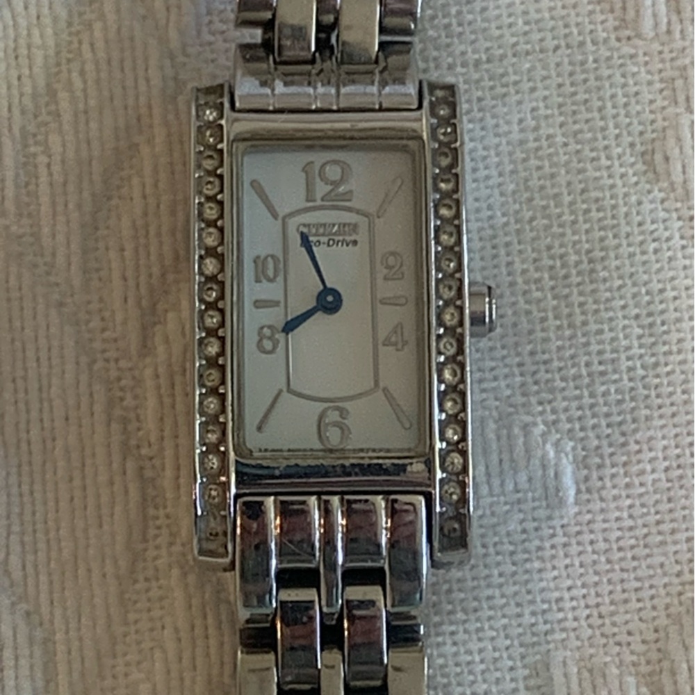 Special 
Ladies Citizen Eco Drive. Diamond/Crystals - Picture 3 of 10